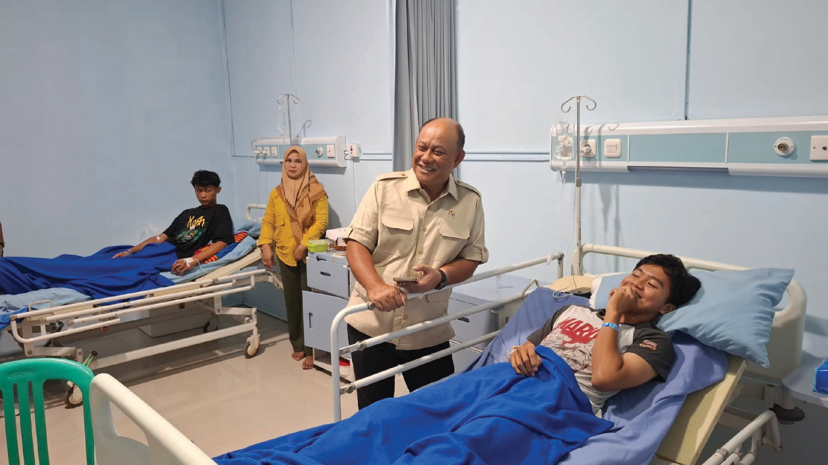 Kepala BGN Provinsi Riau Kunjungi Siswa Cianjur: Tegaskan Komitmen Perbaikan, Perlindungan Anak, dan Gizi untuk Kecerdasan Bangsa