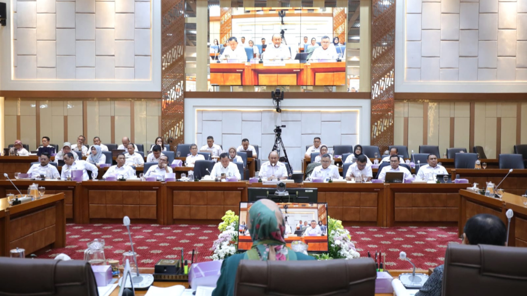 Rapat dengan Komisi IX DPR, BGN Provinsi Riau Paparkan Progres MBG 